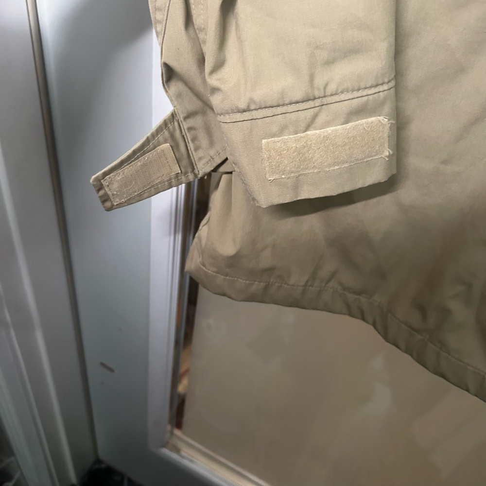 VINTAGE WOOLRICH Size M Khaki Zip Up Button Jacket with Waist Draw String - Picture 6 of 9